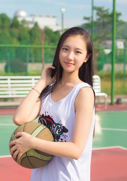 开云体育官方网入口-布莱顿控球细腻展现高质量配合，布莱顿球队老板