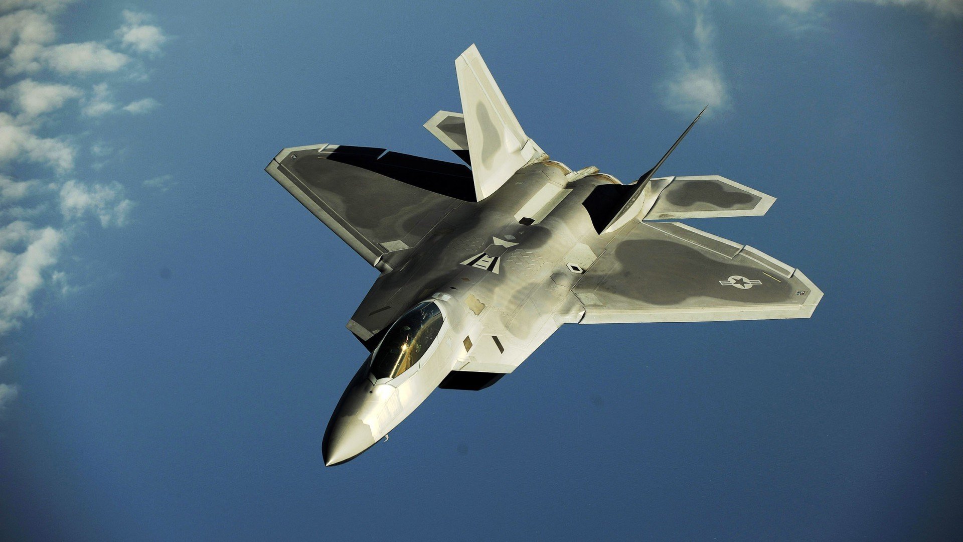 莱昂·马尔尚决赛表现稳健赢得掌声,莱昂纳尔